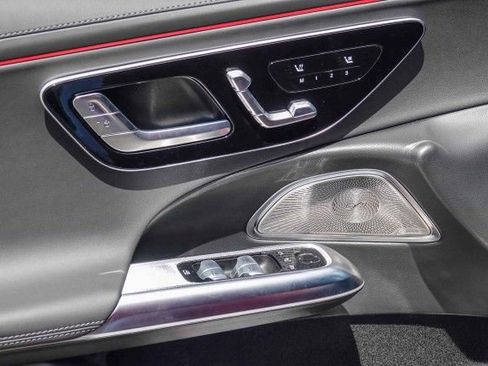 New 2025 Mercedes-Benz E 53 AMG e 4MATIC Sedan image 20