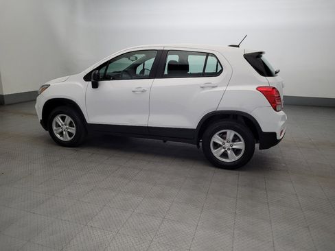 Used 2019 Chevrolet Trax LS image 3