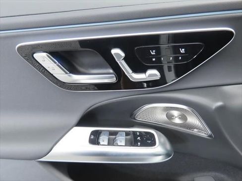 New 2026 Mercedes-Benz E 350 4MATIC Sedan image 25