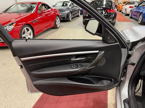 Used 2017 BMW 340i xDrive Sedan image 24