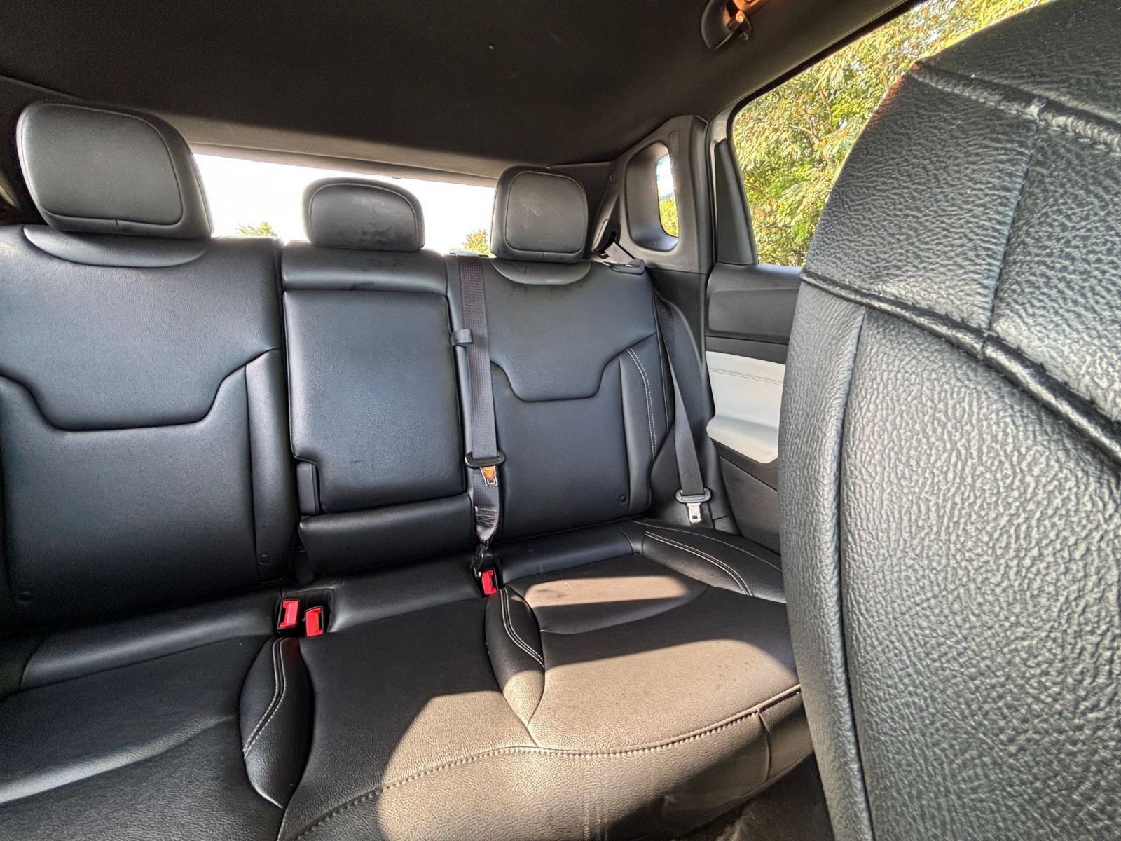 Used 2025 Jeep Compass Limited AWD/4WD image 37