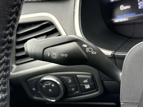 Used 2021 Ford Edge SEL w/ Convenience Package image 15