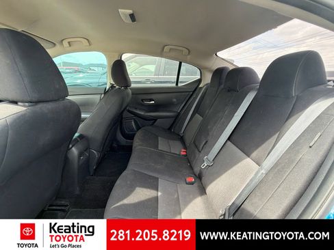 Used 2021 Nissan Sentra SV FWD image 11