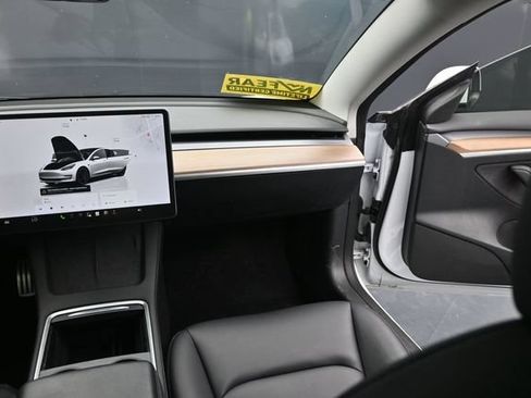 Used 2023 Tesla Model 3 Performance AWD/4WD image 38
