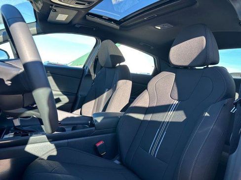 New 2026 Hyundai Elantra SEL Sport image 7