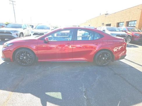 New 2026 Toyota Camry SE FWD image 4