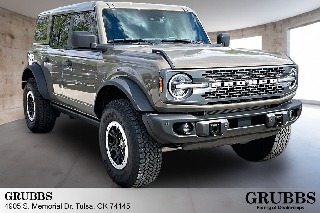Used 2026 Ford Bronco Badlands AWD/4WD image 1