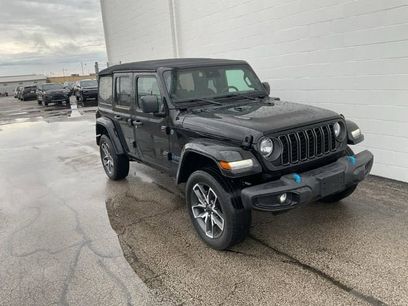Used 2024 Jeep Wrangler Unlimited w/ Convenience Group