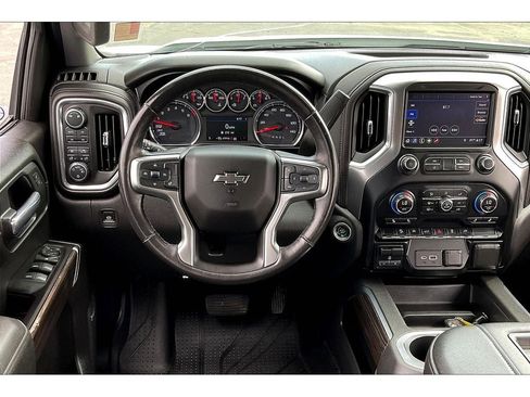 Used 2019 Chevrolet Silverado 1500 LT Trail Boss image 5