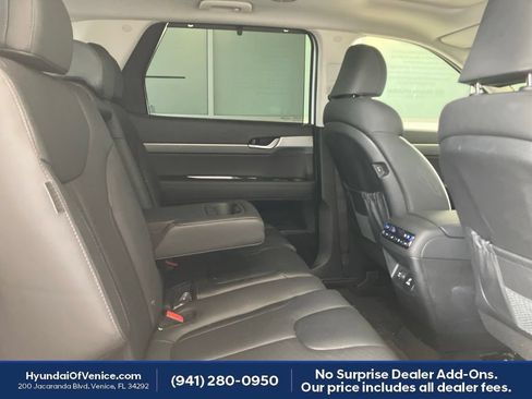 Used 2025 Hyundai Palisade SEL FWD image 25