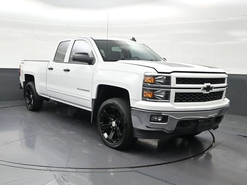 Used 2015 Chevrolet Silverado 1500 LT w/ Rally 2 Edition AWD/4WD image 8
