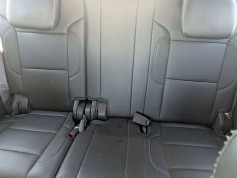 Used 2017 GMC Yukon XL SLT w/ Open Road Package image 27