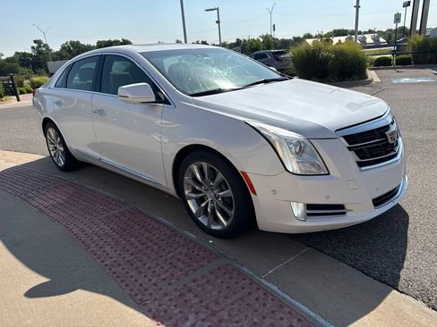 Used 2016 Cadillac XTS Premium FWD image 3