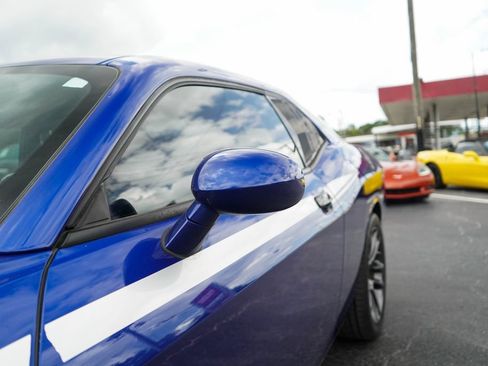 Used 2022 Dodge Challenger R/T Scat Pack RWD image 22