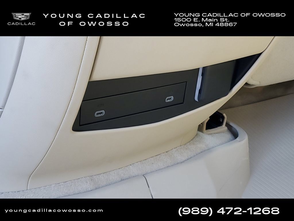 Certified 2024 Cadillac Escalade Premium Luxury w/ Performance Package AWD/4WD image 32