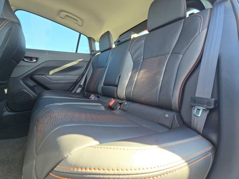 Used 2024 Subaru Crosstrek 2.5i Limited w/ Crosstrek Mirror Package image 14