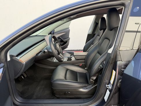 Used 2023 Tesla Model 3 Standard Range RWD image 11