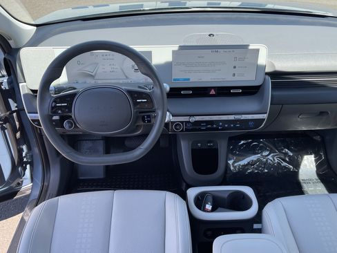 Certified 2022 Hyundai Ioniq 5 SEL AWD/4WD image 12