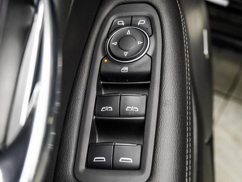 Used 2021 Cadillac XT6 Luxury image 38