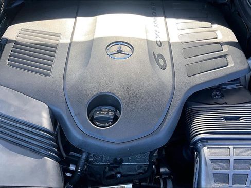 Used 2022 Mercedes-Benz GLS 450 4MATIC image 33