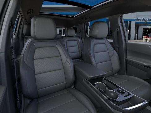 New 2026 Chevrolet Equinox LT w/ Convenience Package II image 16
