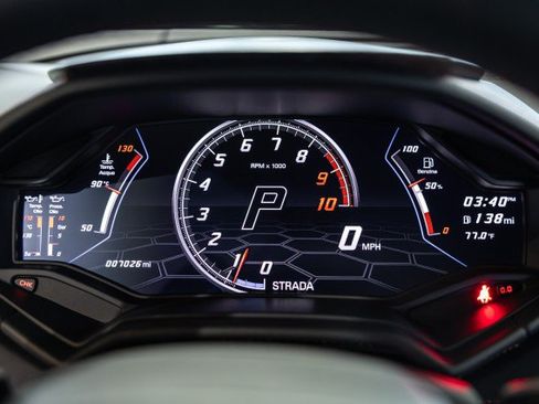 Used 2022 Lamborghini Huracan EVO RWD image 41