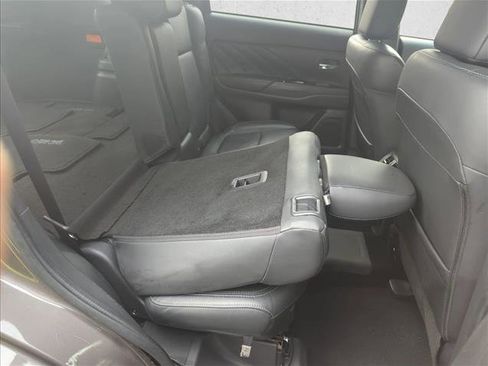 Used 2020 Mitsubishi Outlander SEL image 22