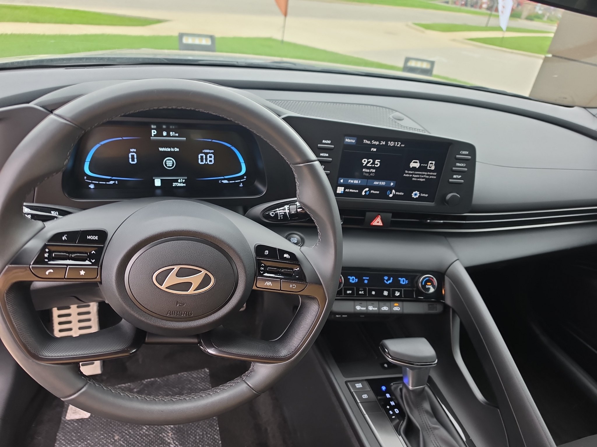 Used 2025 Hyundai Elantra Sport FWD image 9