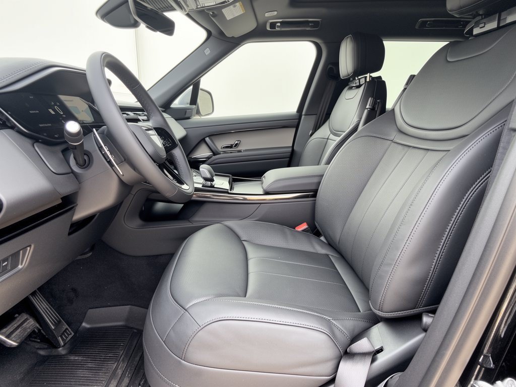 New 2027 Land Rover Range Rover Sport Dynamic SE AWD/4WD image 5