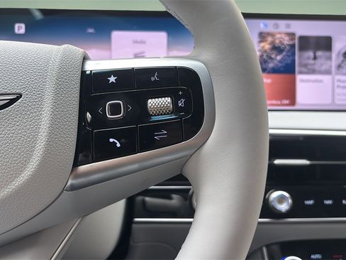 New 2026 Genesis GV70 2.5T Advanced image 28