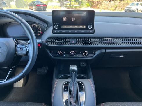 Used 2024 Honda HR-V Sport image 19