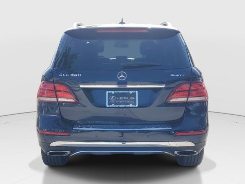 Used 2019 Mercedes-Benz GLE 400 4MATIC image 4