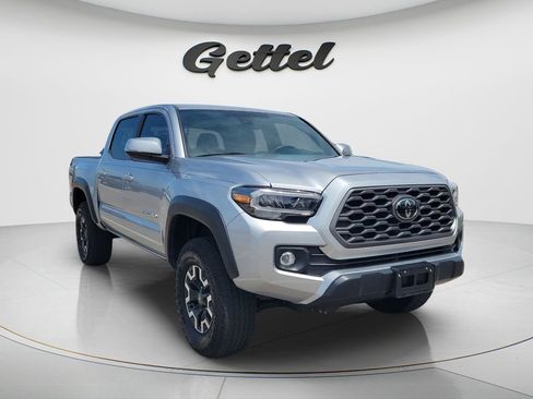Used 2022 Toyota Tacoma TRD Off-Road w/ TRD Premium Off Road Package RWD image 3
