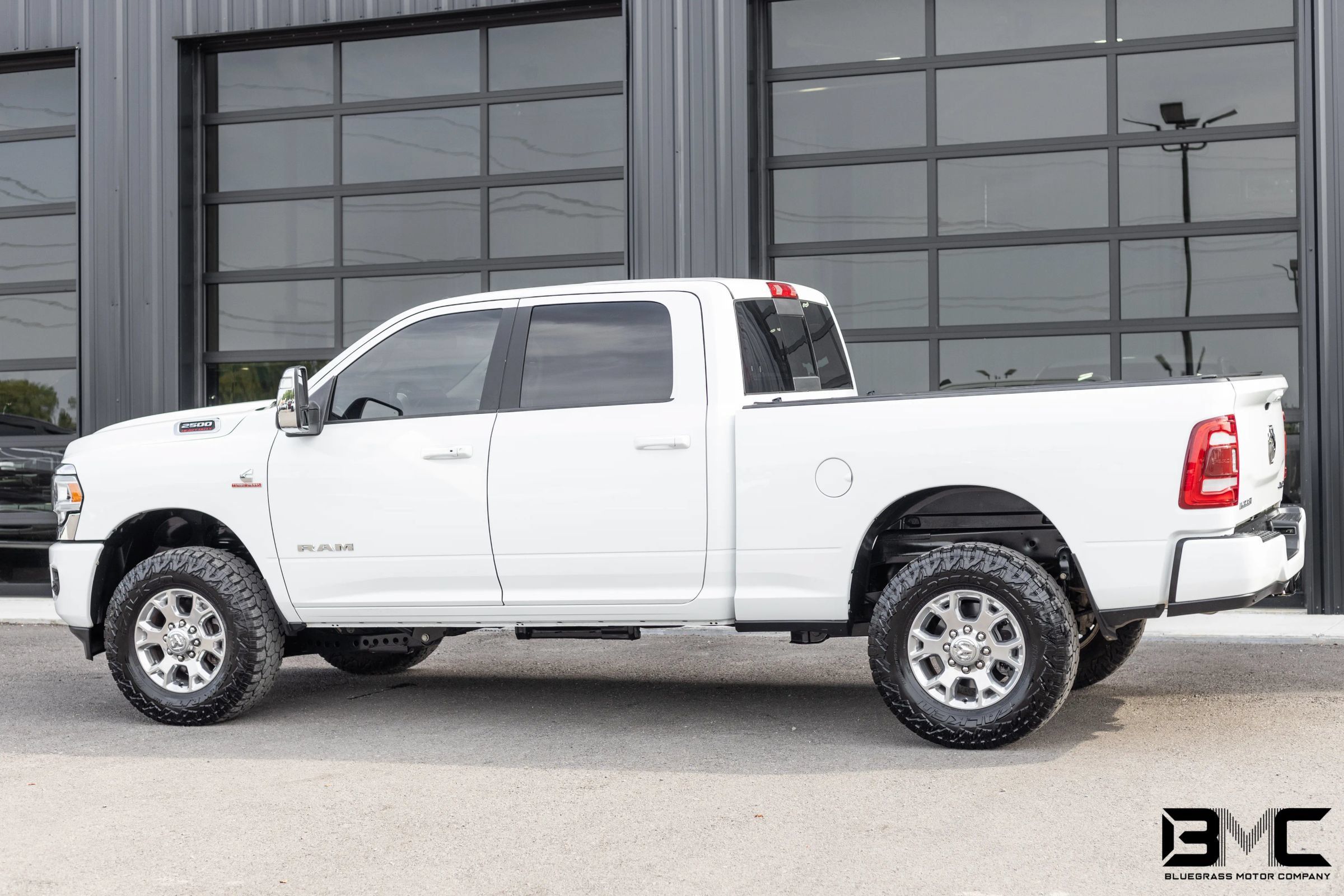 Used 2024 RAM 2500 Laramie AWD/4WD image 5