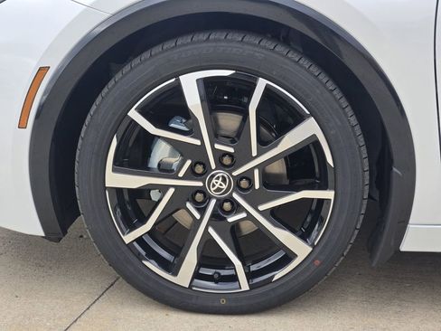 New 2026 Toyota Prius Plug-In Hybrid image 10