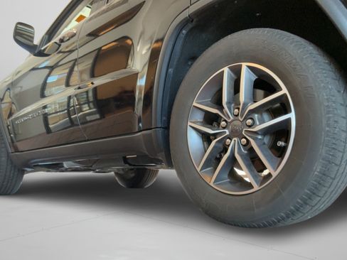 Used 2021 Jeep Grand Cherokee Limited RWD image 48