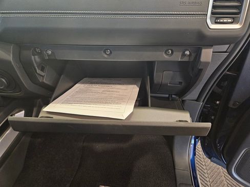 Certified 2022 Nissan Frontier SV image 31