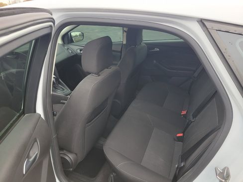 Used 2015 Ford Focus SE image 9