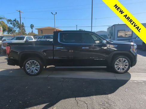 Used 2022 GMC Sierra 1500 Denali w/ Denali Premium Package image 8