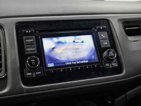 Used 2018 Honda HR-V LX image 25