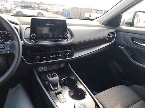 Used 2023 Nissan Rogue SV image 26