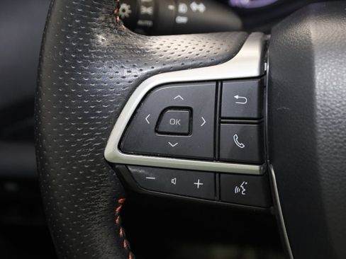 Used 2021 Toyota Sienna XSE image 36