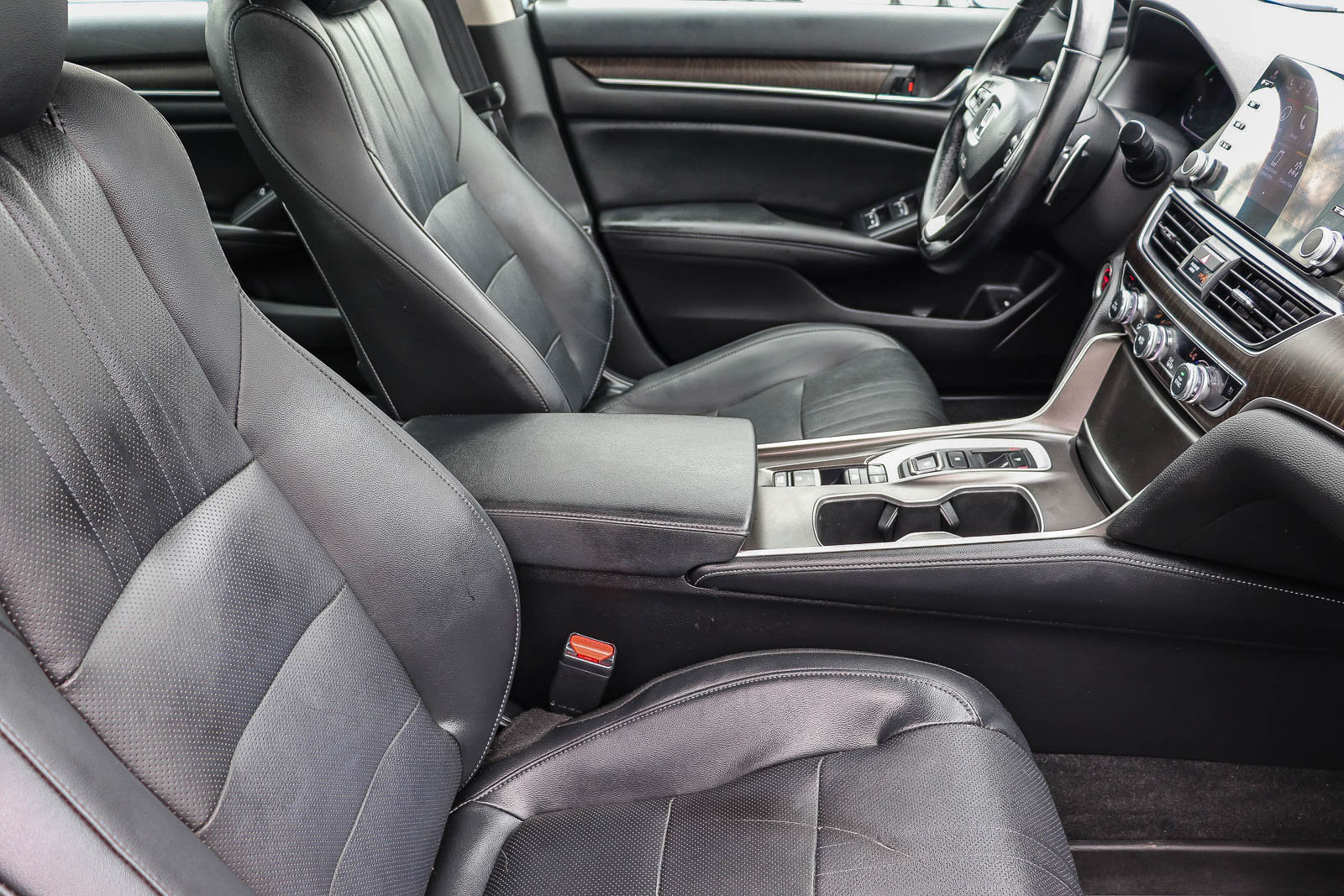 Used 2021 Honda Accord Touring image 19