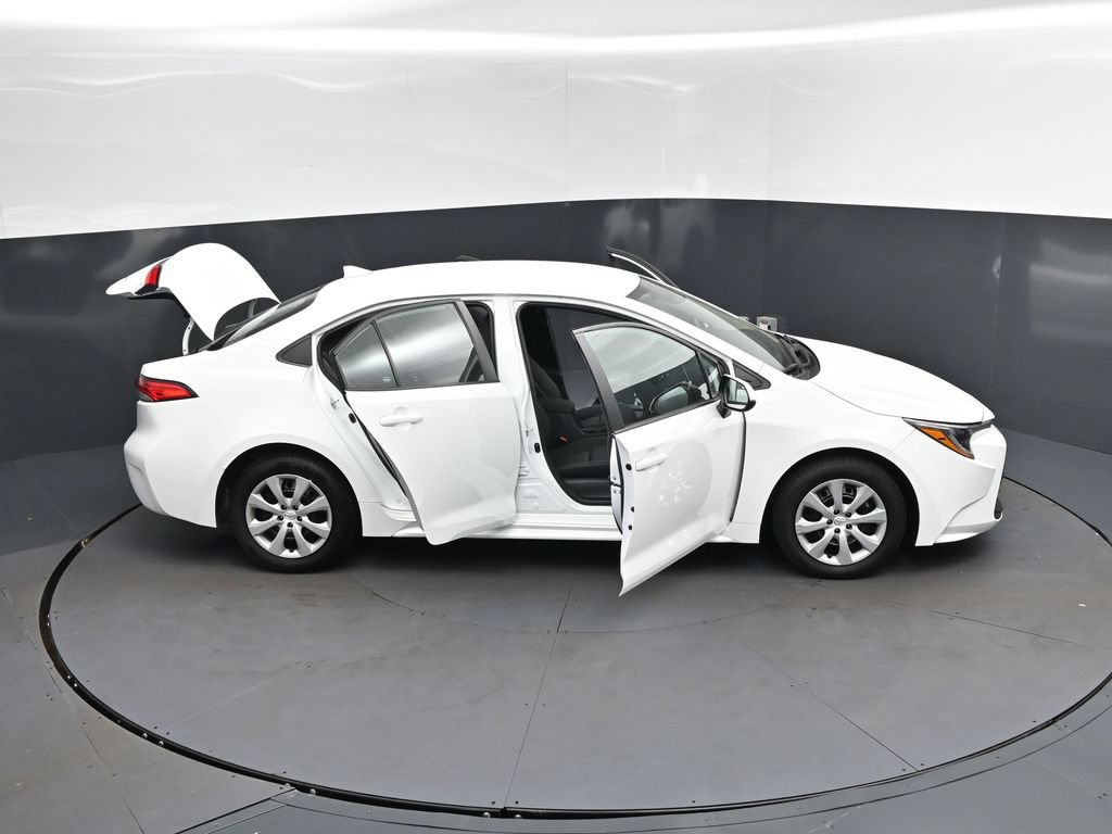 Used 2024 Toyota Corolla LE FWD image 50