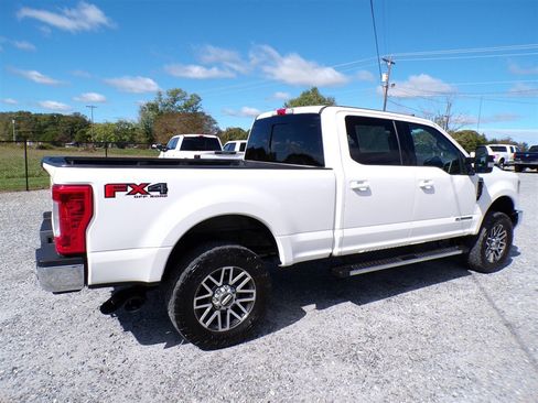 Used 2019 Ford F250 Lariat w/ Lariat Value Package image 8