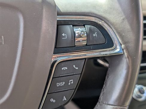 Certified 2022 Lincoln Nautilus Reserve image 23