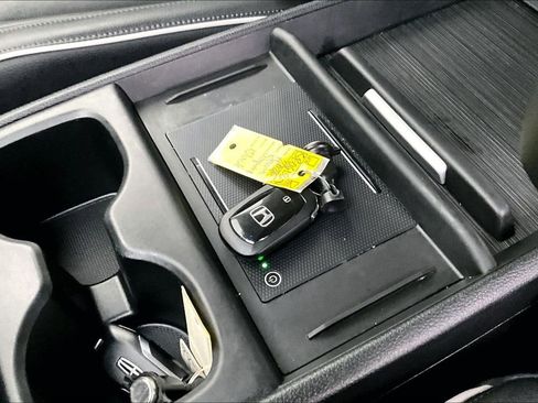 Used 2025 Honda Odyssey Touring image 13