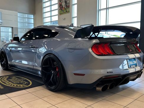 Certified 2022 Ford Mustang Shelby GT500 w/ Technology Package RWD image 5