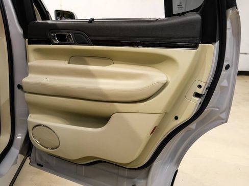 Used 2019 Lincoln MKT AWD image 48