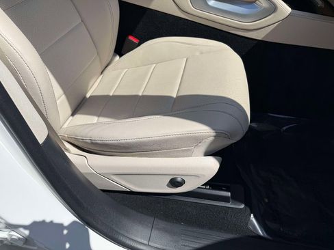 Used 2023 Mercedes-Benz GLS 450 4MATIC image 15